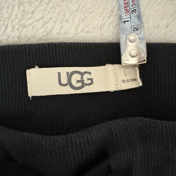 UGG Gabi Wide Legged Sweatpants Women’s Size Large Black Brushed Fleece Raw Hem - Picture 3 of 7